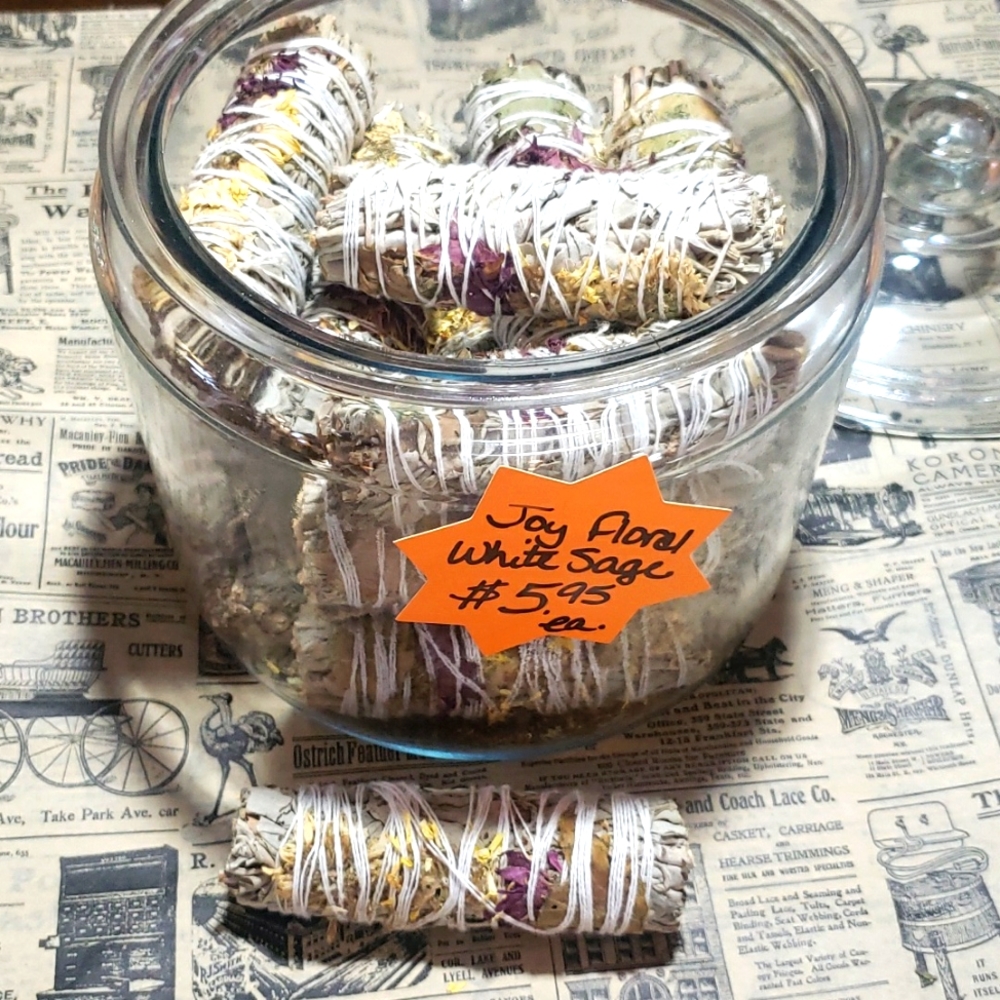Joy Floral White Sage